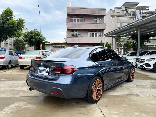 BMW寶馬 328I  第2張相片