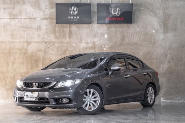 Civic VTi-S 9代｜倒車影像/車側影像｜換檔撥片｜天窗｜導航  第1張相片