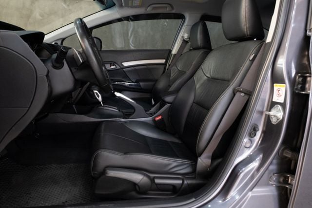 Civic VTi-S 9代｜倒車影像/車側影像｜換檔撥片｜天窗｜導航  第4張相片