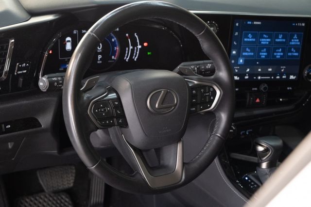 NX200 豪華版｜ACC/AEB/車道偏移等輔助駕駛｜原廠保固2027.8  第4張相片