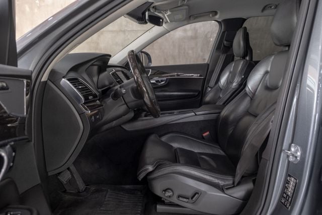 XC90 D5 7人座｜四輪傳動｜環景｜ACC/AEB/盲點  第4張相片