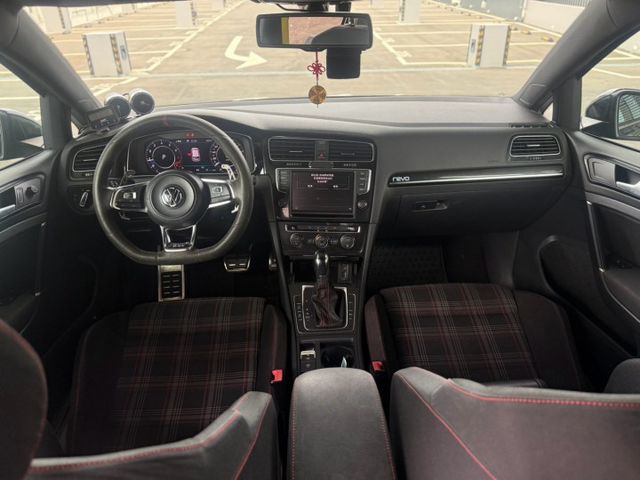 GOLF VII  第11張相片