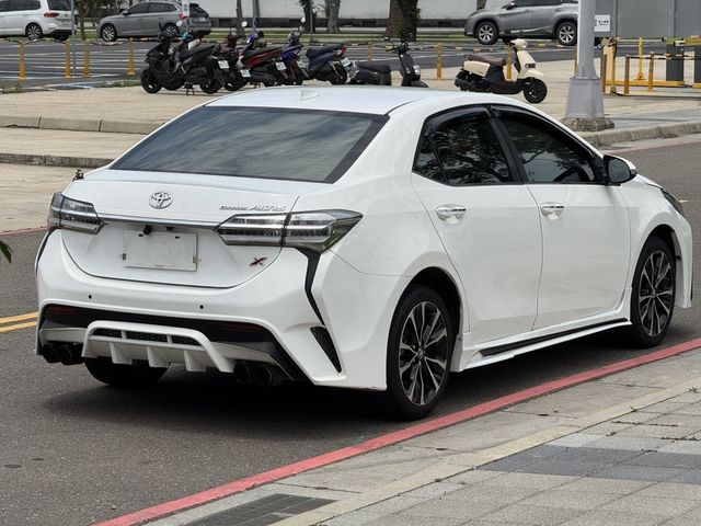 TOYOTA豐田 ALTIS  第4張相片