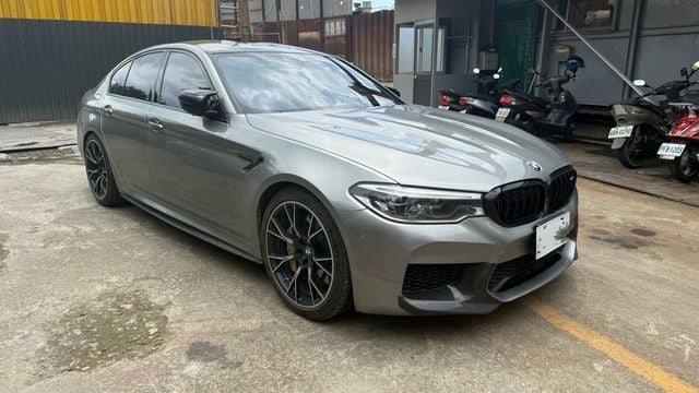 BMW寶馬 M5 SEDAN  第2張相片