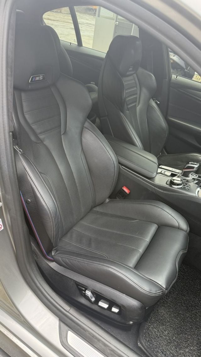 BMW寶馬 M5 SEDAN  第6張相片