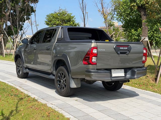 TOYOTA豐田 HILUX  第4張相片