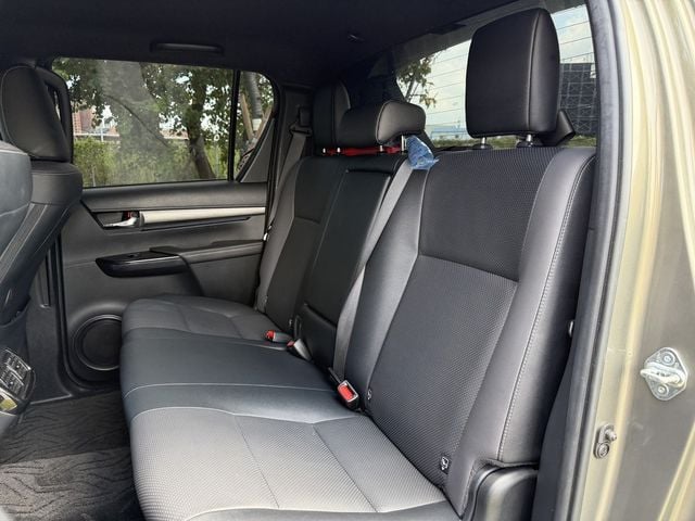 TOYOTA豐田 HILUX  第8張相片