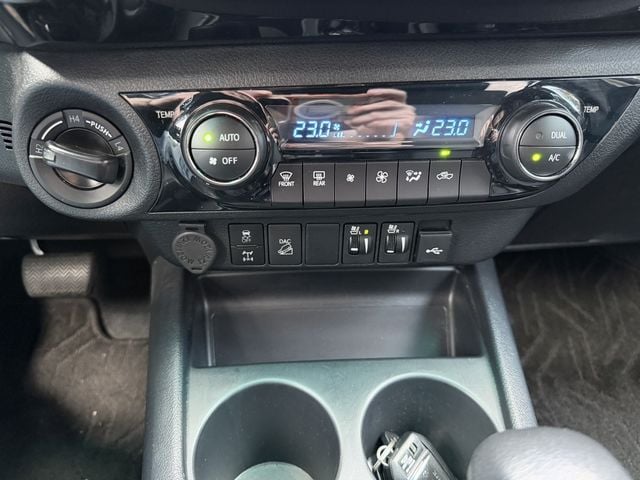 TOYOTA豐田 HILUX  第12張相片