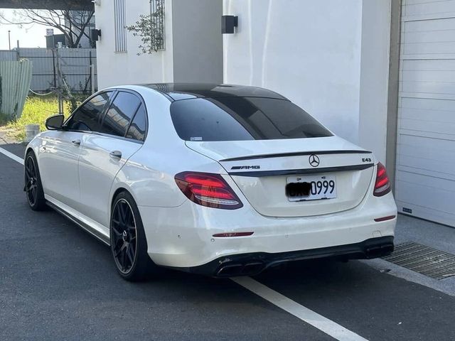 M-BENZ賓士 E43 AMG  第2張相片