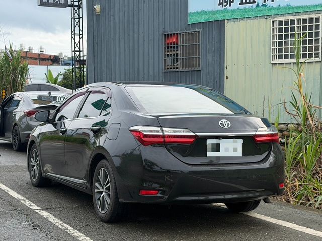 TOYOTA豐田 ALTIS  第2張相片