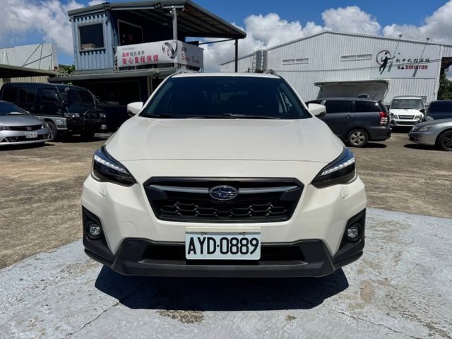 19年速霸陸 XV  E S頂級款 4WD 白色 僅跑5萬里程  第2張相片