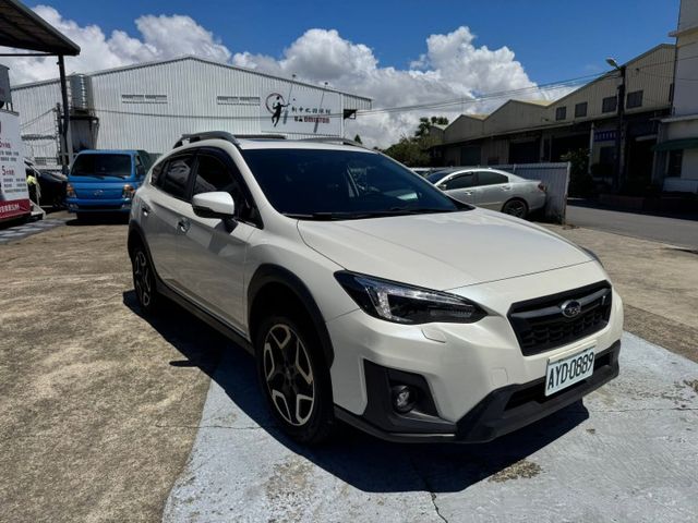 19年速霸陸 XV  E S頂級款 4WD 白色 僅跑5萬里程  第3張相片