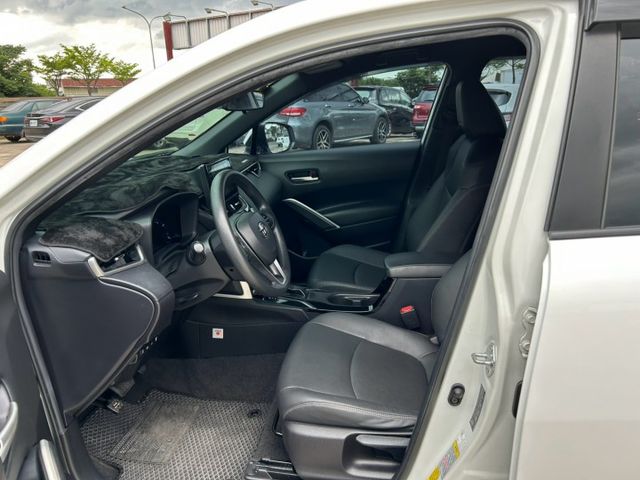 COROLLA CROSS  第8張相片