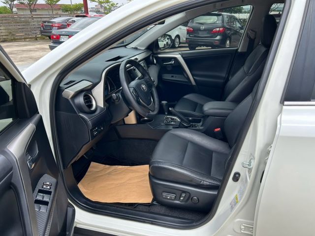 RAV4  第9張相片