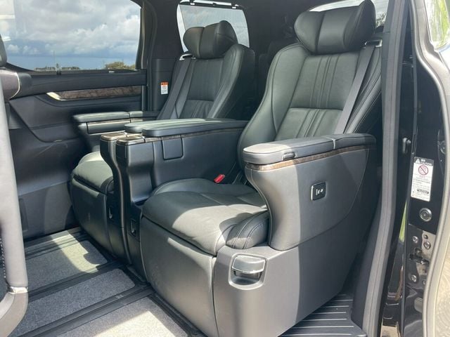 TOYOTA豐田 ALPHARD  第9張相片