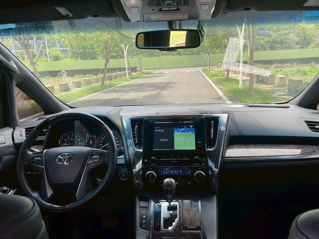 TOYOTA豐田 ALPHARD  第12張相片