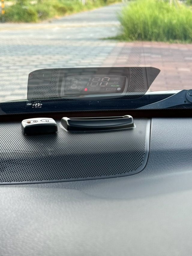 TOYOTA豐田 CAMRY  第4張相片