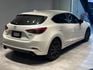 2017/Mazda3 原版件 認證車 跑17 尊安版  第2張縮圖