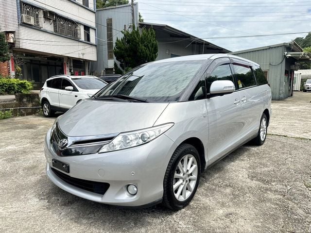 TOYOTA豐田 PREVIA  第1張相片