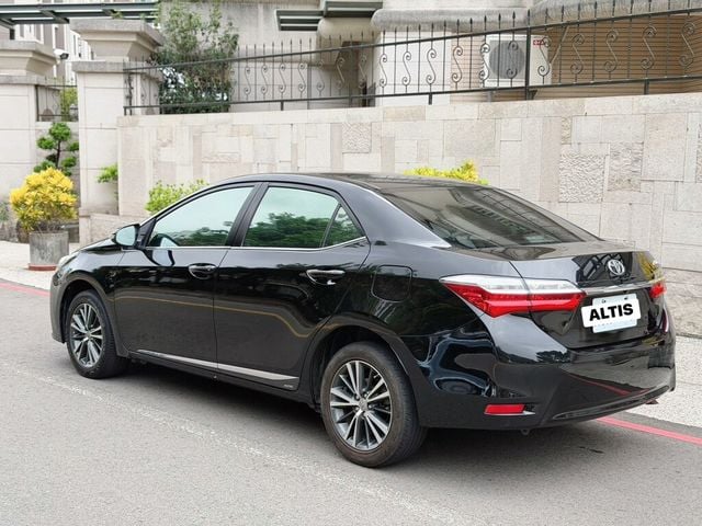TOYOTA豐田 ALTIS  第2張相片