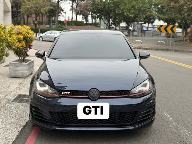 VOLKSWAGEN福斯 GOLF GTI  第3張相片