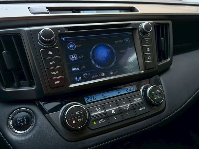 TOYOTA豐田 RAV4  第12張相片