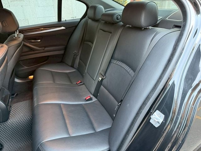 BMW寶馬 520I  第7張相片