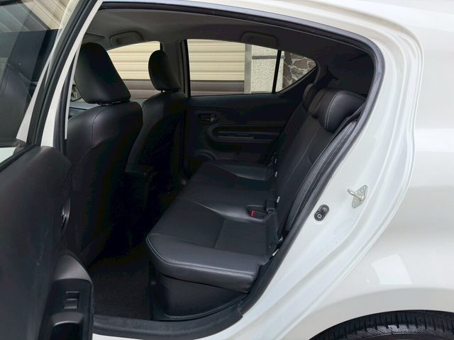TOYOTA豐田 PRIUS C  第8張相片