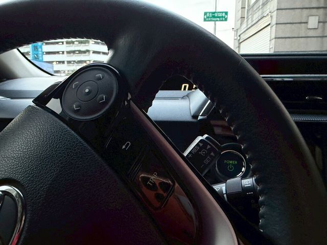 TOYOTA豐田 PRIUS C  第10張相片