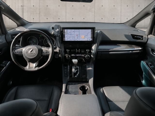 LEXUS凌志 LM300H  第3張相片