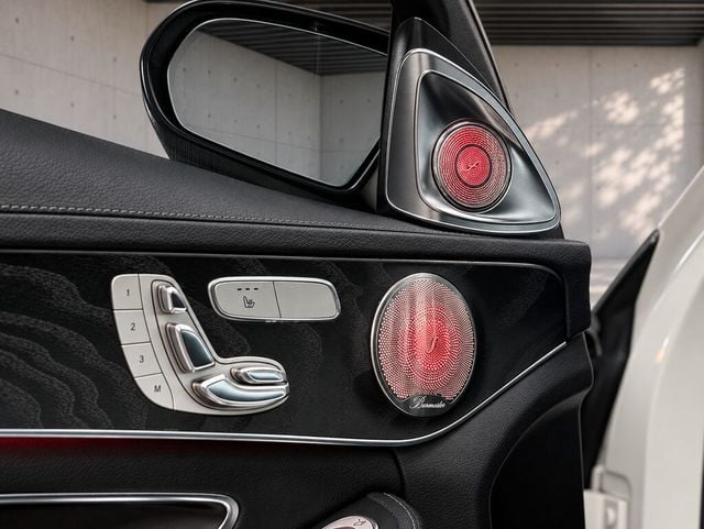 M-BENZ賓士 C300  第6張相片