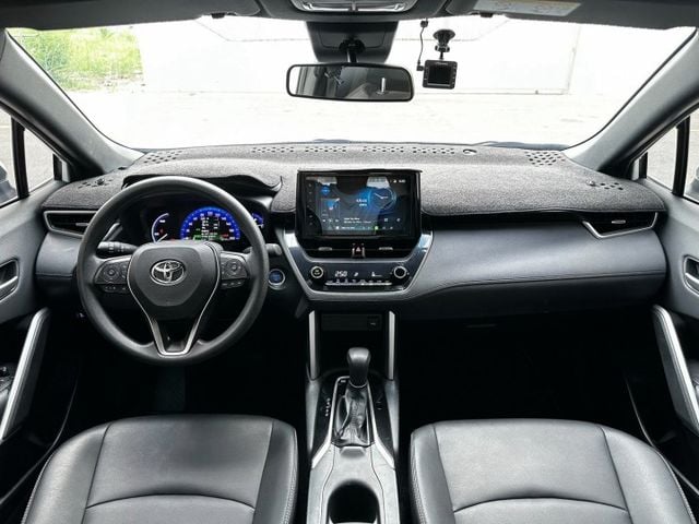2024年 Toyota Corolla Cross 油電豪華版 免鑰匙 摸門解鎖 ACC跟車 車道偏離 倒車顯影  第8張相片