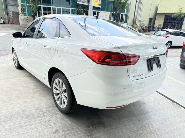 FORD福特 ESCORT  第4張相片
