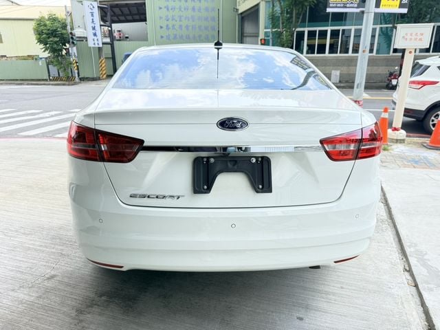 FORD福特 ESCORT  第5張相片