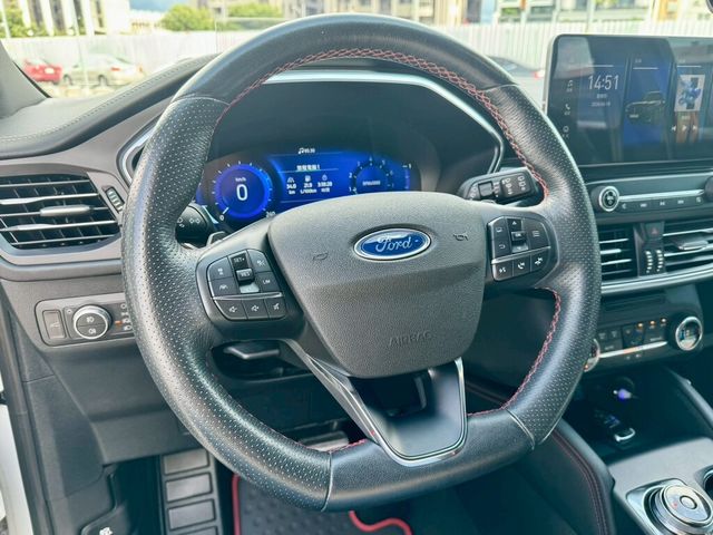 FORD福特 KUGA  第12張相片