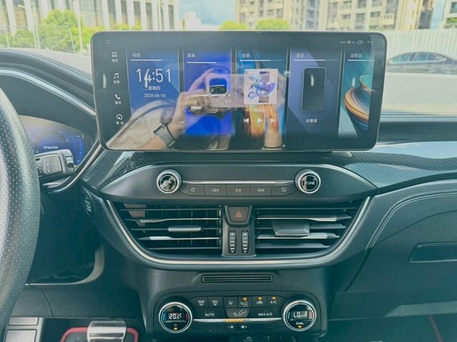 FORD福特 KUGA  第15張相片