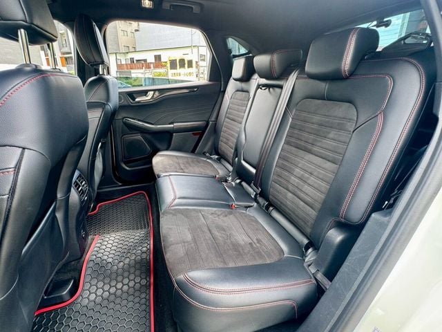 FORD福特 KUGA  第18張相片