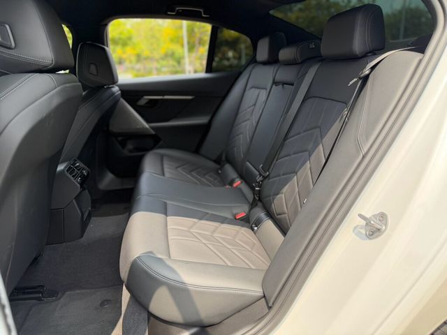 BMW寶馬 520I  第9張相片