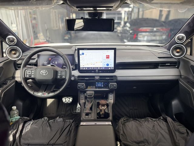 TOYOTA豐田 RAV4  第12張相片