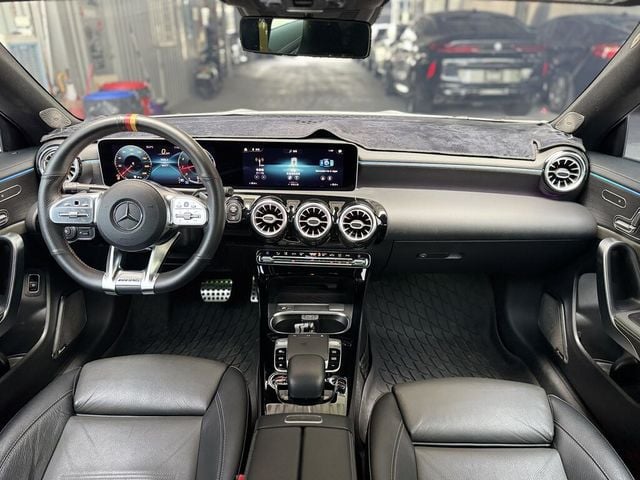 M-BENZ賓士 CLA250  第7張相片