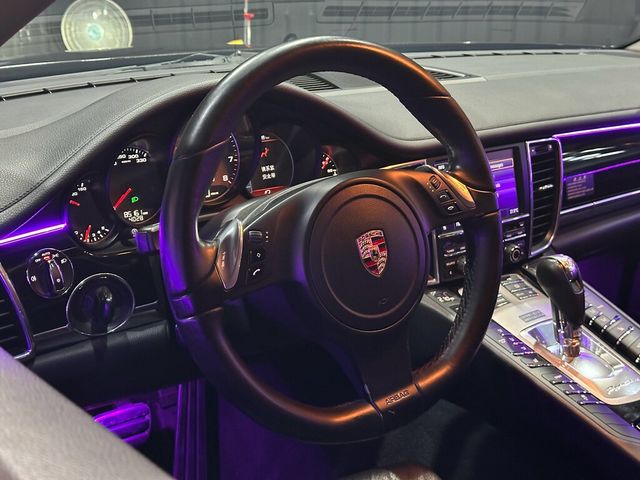 PORSCHE保時捷 PANAMERA  第4張相片