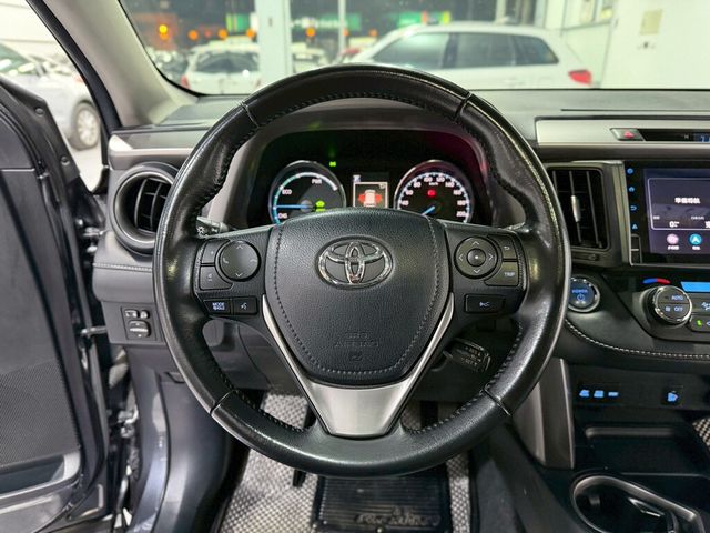 TOYOTA豐田 RAV4  第13張相片