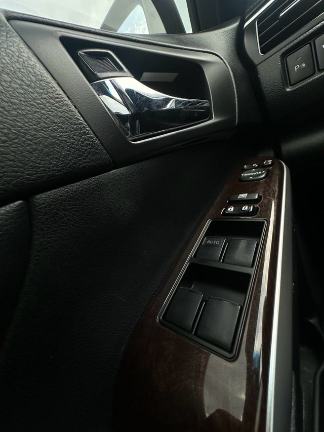 TOYOTA豐田 CAMRY  第11張相片