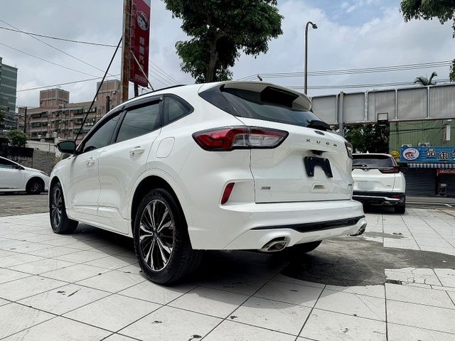 Kuga EcoBoost 250 AWD ST-Line X滿配,全景天窗/腳踢電動尾門/ACC跟車/盲點/車偏/環景  第5張相片