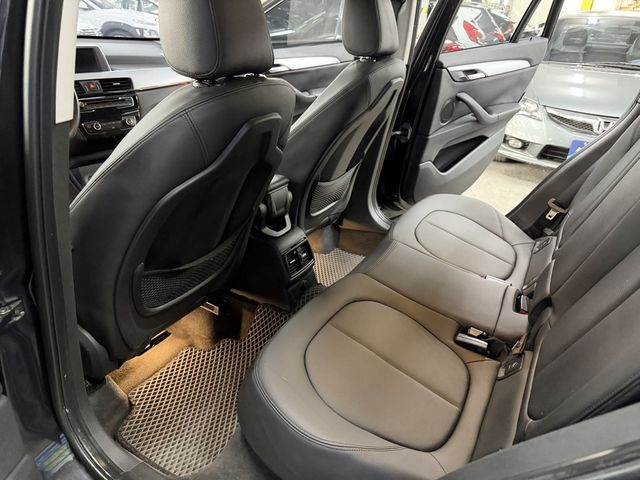 BMW寶馬 X1  第10張相片