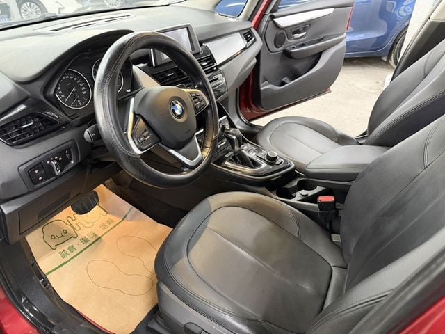 BMW寶馬 218I  第8張相片