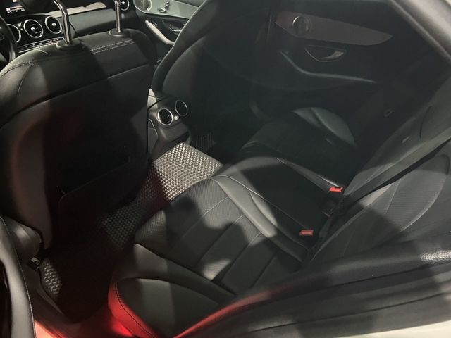 M-BENZ賓士 C300  第6張相片