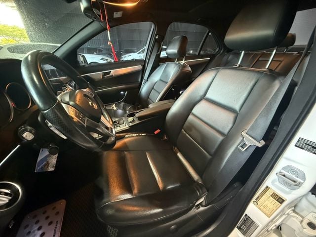 M-BENZ賓士 C250  第5張相片
