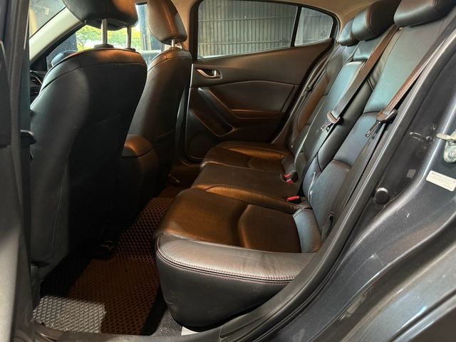 MAZDA馬自達 MAZDA 3  第6張相片