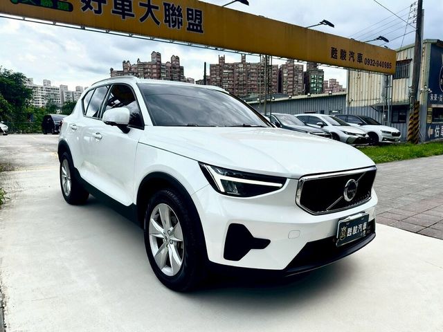 VOLVO富豪 XC40  第2張相片